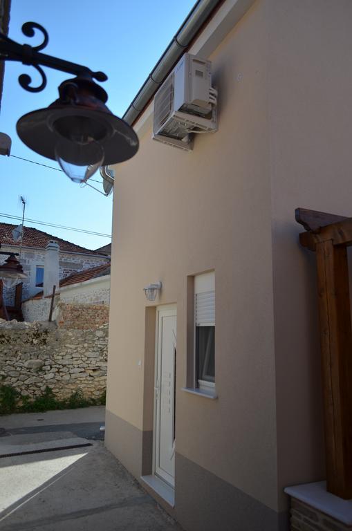 Ana Arbanasi * Zadar